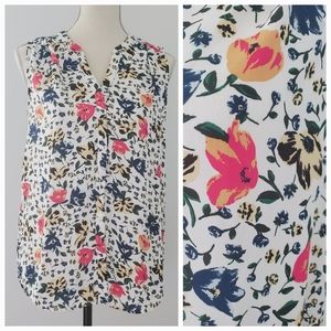NWT Chelsea & Theodore Floral Sleeveless Top Small Button Down Blouse Blue Pink